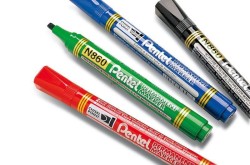 Marker permanentny Pentel N860, niebieski 1,5 mm ścięta końcówka
